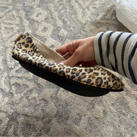 FS/NY Leopard Print Round Toe Ballet Flat Shoes Size 9 - Picture 7 of 7